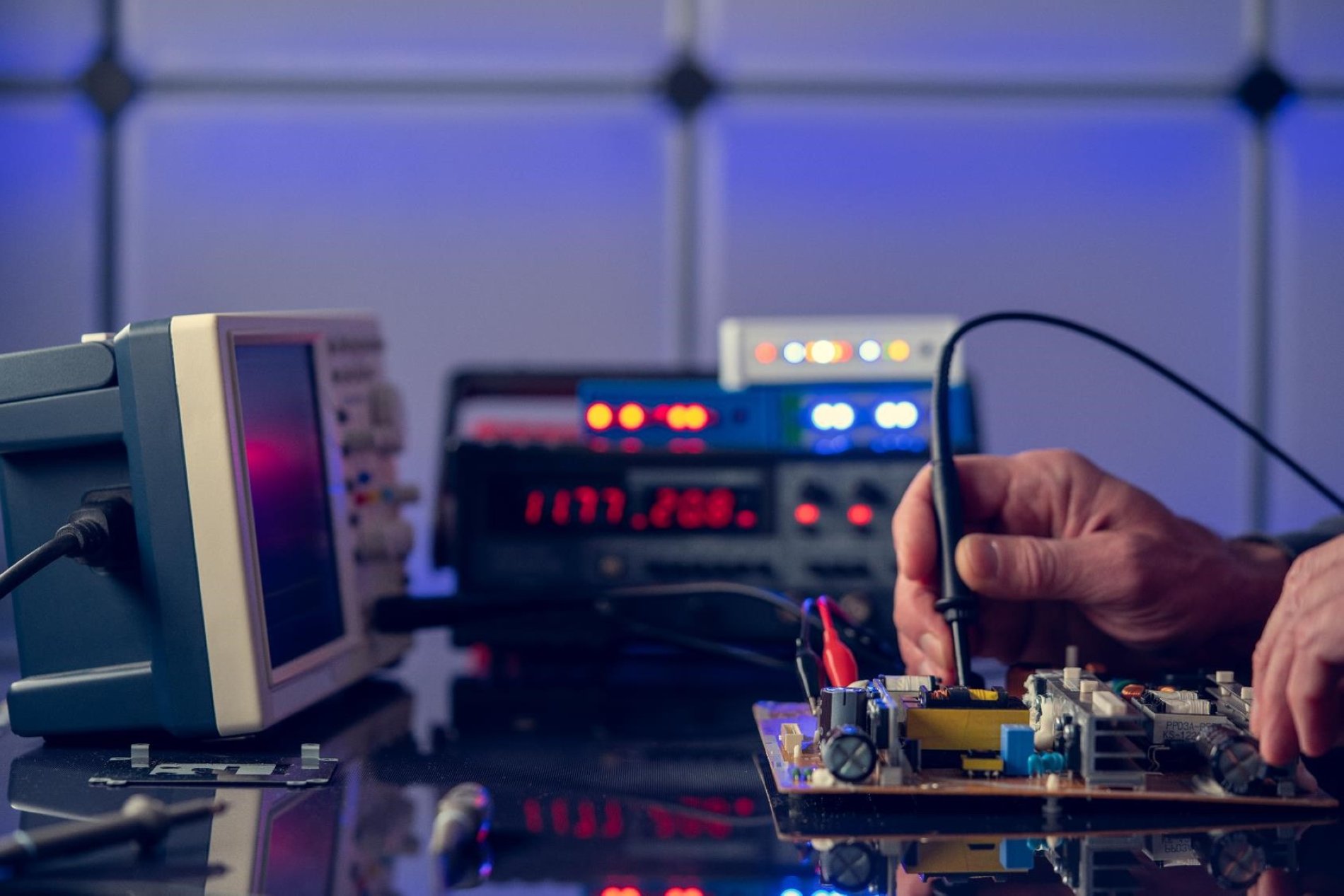 ELECTRONIQUE ANALOGIQUE